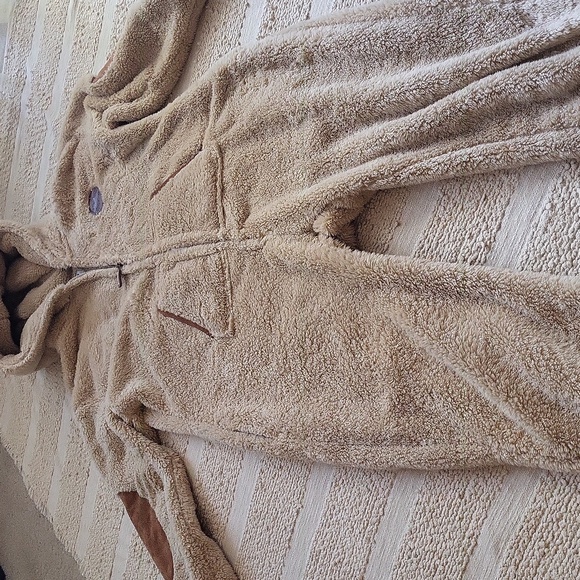 Tipsy Elves Women's Tan Sherpa Jumpsuit. Size M - Picture 10 of 13